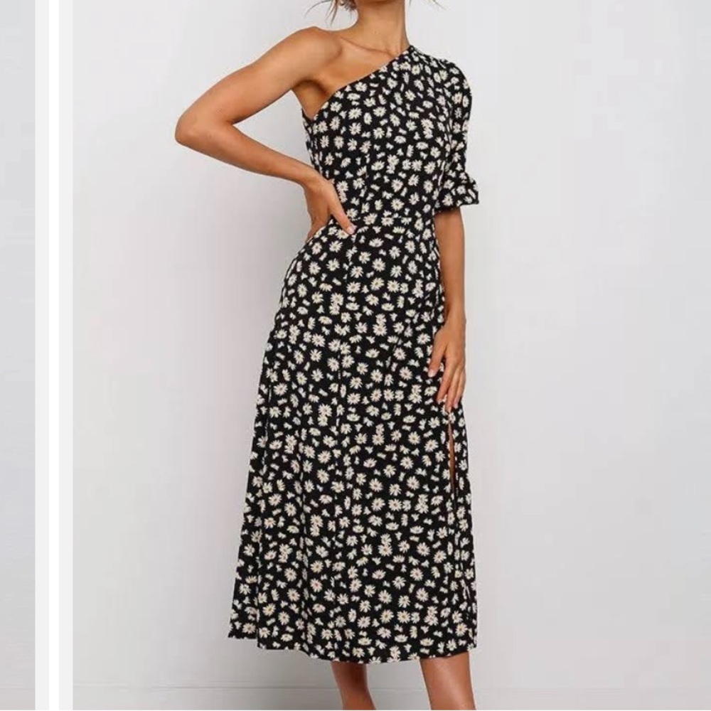 Whyte Valentyne Daisy Print One Sleeve MIDI Dress